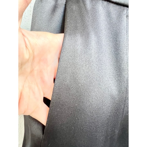 Emporio Armani  Ready-To-Wear Silk Balloon Shorts Black Womens Size IT 40 / US 4 - Picture 5 of 8